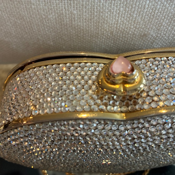 Lovers/Bridal/ Judith Leiber Heart and Soul Crystal Bag - Picture 4 of 7